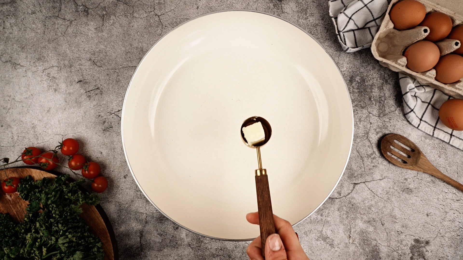 Beginner's Guide to Fried Eggs: Sunny Side Up to Over Hard